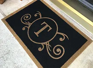 monogrammed outdoor mats thumbnail
