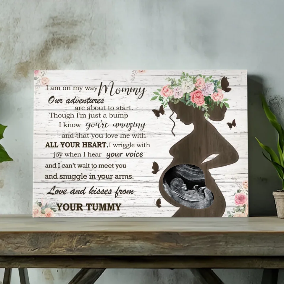 Personalized Photo Canvas: The Love and Kiss That Mom Expects