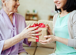 Wedding gifts for daughter in law