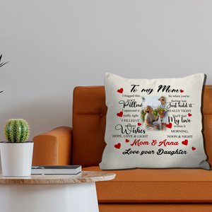 Personalized To My Mom Throw Pillow – I Hugged This Soft Gift