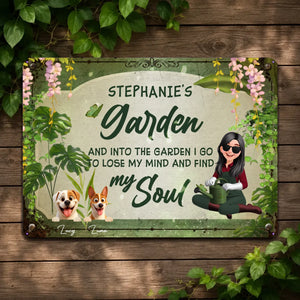 Unique Personalized Garden Metal Signs – Retro Sitting Lady Outdoor