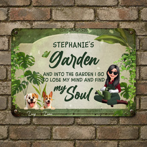 Unique Personalized Garden Metal Signs – Retro Sitting Lady Outdoor